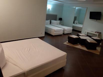 Hotel Raya Tichy Kültér fotó