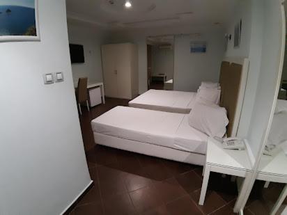 Hotel Raya Tichy Kültér fotó